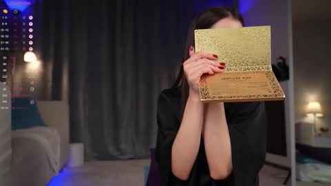 Amy  online show from September 14, 2025, 4:44 am