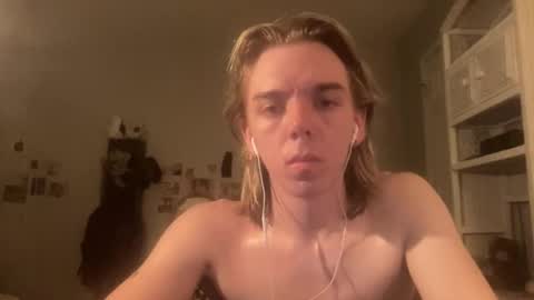 Snapshot of americanclown chatting on May 3, 2026, 3:01 am americanclown online show from May 3, 2026, 3:01 am