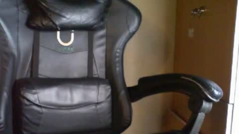 Mari online show from April 27, 2026, 2:59 pm
