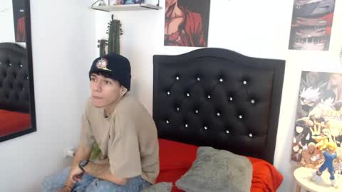 Snapshot of amethystshadow chatting on May 16, 2026, 4:09 am amethystshadow online show from May 16, 2026, 4:09 am