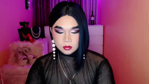 Snapshot of amiadoll chatting on January 6, 2025, 10:02 am Queen Mireska online show from January 6, 2025, 10:02 am