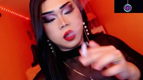 Snapshot of amiadoll chatting on November 22, 2025, 2:16 pm Queen Mireska online show from November 22, 2025, 2:16 pm