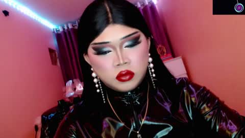 Queen Mireska online show from June 8, 2026, 5:02 pm
