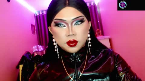 Queen Mireska online show from July 3, 2026, 2:12 pm