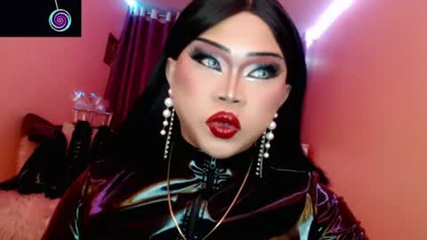 Queen Mireska online show from July 18, 2026, 1:48 pm