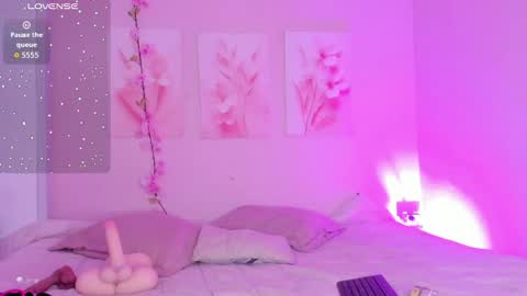 Snapshot of amiiclark chatting on June 7, 2026, 7:06 pm AmiiClark online show from June 7, 2026, 7:06 pm