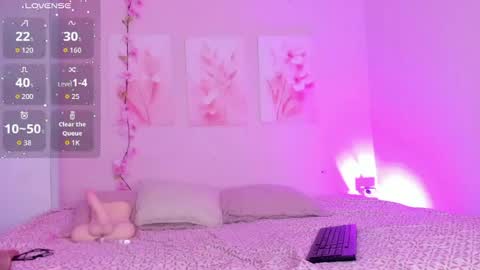 Snapshot of amiiclark chatting on June 10, 2026, 6:18 pm AmiiClark online show from June 10, 2026, 6:18 pm