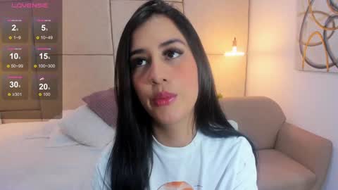 Snapshot of amiirra_ chatting on December 11, 2024, 8:50 pm Amira sweet online show from December 11, 2024, 8:50 pm