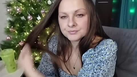 Snapshot of amilafran chatting on December 22, 2024, 11:44 am Mila online show from December 22, 2024, 11:44 am