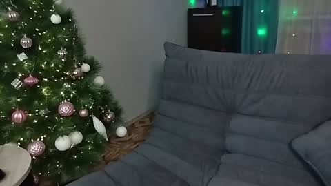 Snapshot of amilafran chatting on December 29, 2024, 2:52 pm Mila online show from December 29, 2024, 2:52 pm