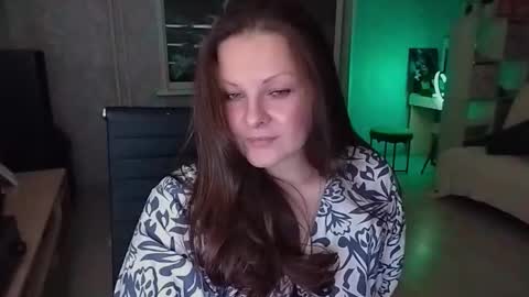 Snapshot of amilafran chatting on November 13, 2025, 8:30 pm Mila online show from November 13, 2025, 8:30 pm