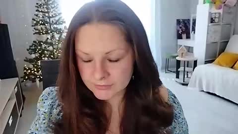 Snapshot of amilafran chatting on January 15, 2026, 7:24 am Mila online show from January 15, 2026, 7:24 am