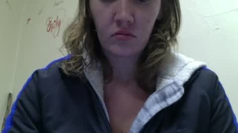 amileamariestar online show from December 18, 2024, 3:26 am