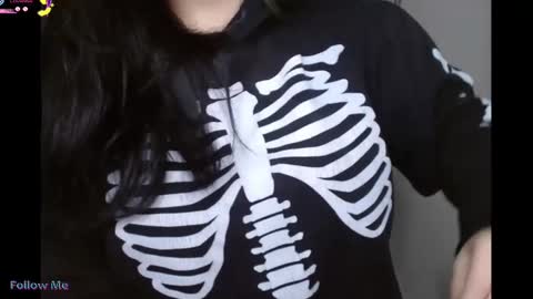 amilust online show from September 20, 2025, 7:04 pm