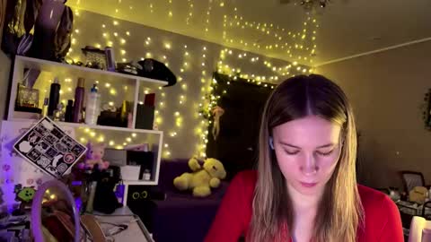 Amily online show from March 1, 2026, 1:24 pm