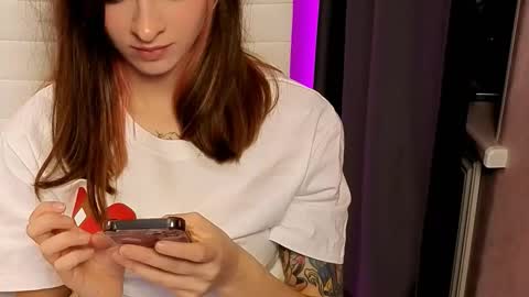 Snapshot of aminaboobs chatting on March 15, 2026, 10:43 am Amina online show from March 15, 2026, 10:43 am