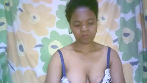 aminah01 online show from December 1, 2025, 11:10 pm