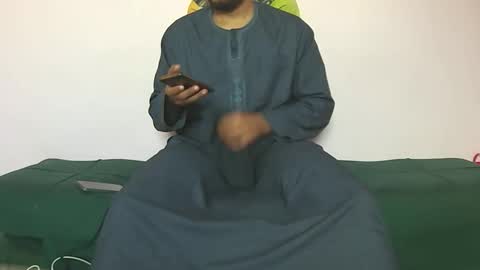 Snapshot of amir_elaraby chatting on November 25, 2025, 12:49 pm Amir online show from November 25, 2025, 12:49 pm