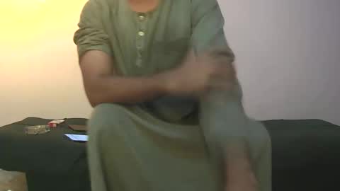 Snapshot of amir_elaraby chatting on November 28, 2025, 4:48 am Amir online show from November 28, 2025, 4:48 am