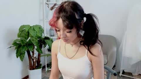 Snapshot of amiraaa__ chatting on March 14, 2026, 11:26 am online show from March 14, 2026, 11:26 am