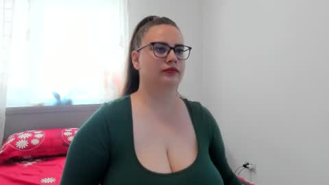 Amira Vyxen online show from June 8, 2026, 7:31 am