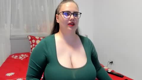 Amira Vyxen online show from June 13, 2026, 7:23 pm