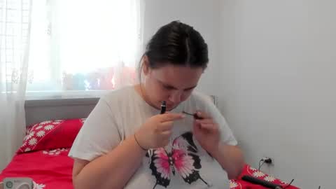 Amira Vyxen online show from June 15, 2026, 7:43 am