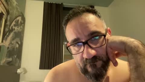 Snapshot of amirsds3298129 chatting on February 19, 2026, 10:17 pm amirsds3298129 online show from February 19, 2026, 10:17 pm