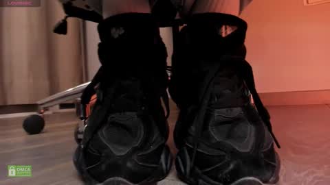 Amelia online show from September 30, 2025, 4:17 am