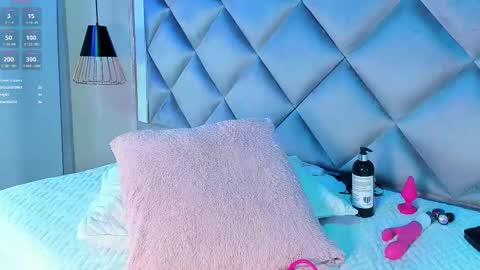 Snapshot of ammy_durand chatting on February 18, 2025, 9:10 am ammy durand online show from February 18, 2025, 9:10 am