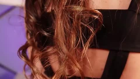 Snapshot of ammy_durand chatting on November 11, 2025, 7:14 pm ammy durand online show from November 11, 2025, 7:14 pm