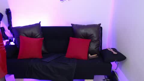 Snapshot of ammy_lee_69 chatting on December 2, 2024, 10:45 pm Ammy Lee online show from December 2, 2024, 10:45 pm