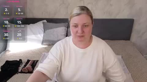 Snapshot of ammy_soon chatting on July 1, 2026, 9:33 am Ammy Soon online show from July 1, 2026, 9:33 am