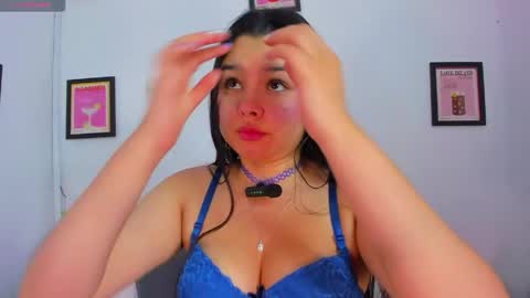 Snapshot of ammy_v chatting on April 14, 2026, 12:22 pm Lu online show from April 14, 2026, 12:22 pm