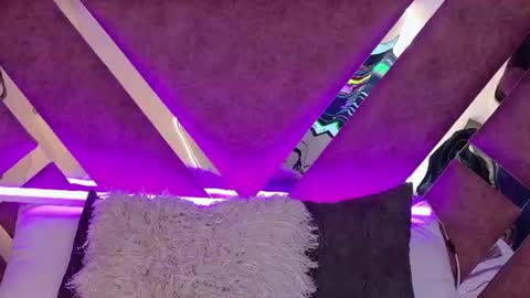 Snapshot of ammyjoness_ chatting on July 17, 2026, 7:52 pm Ammy Jones online show from July 17, 2026, 7:52 pm