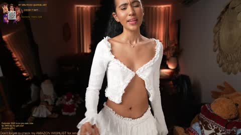 Snapshot of amnie_ chatting on December 4, 2024, 8:34 am RETURN 30TH 100 explicit on online show from December 4, 2024, 8:34 am