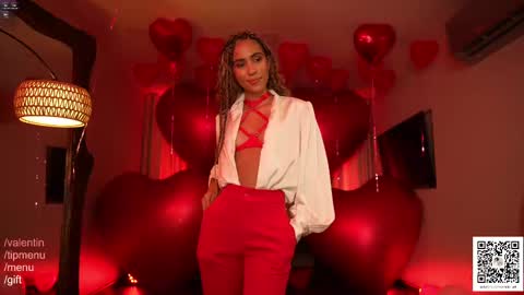 Snapshot of amnie_ chatting on February 19, 2025, 6:00 am RETURN 30TH 100 explicit on online show from February 19, 2025, 6:00 am