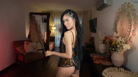 Snapshot of amnie_ chatting on February 1, 2026, 9:46 pm RETURN 30TH 100 explicit on online show from February 1, 2026, 9:46 pm