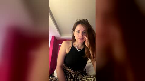 Snapshot of amolika chatting on February 2, 2026, 6:50 pm amolika online show from February 2, 2026, 6:50 pm