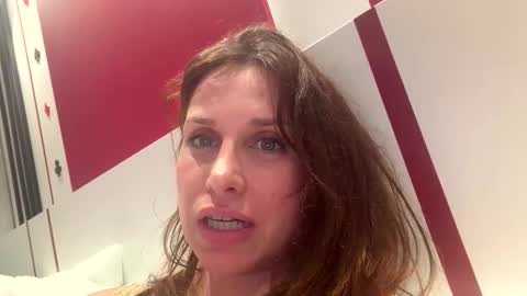 Snapshot of amolika chatting on February 5, 2026, 6:34 pm amolika online show from February 5, 2026, 6:34 pm