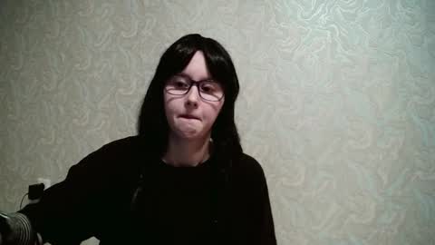 Amomira online show from October 11, 2025, 1:20 pm