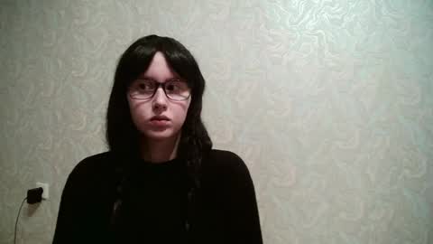 Amomira online show from April 5, 2026, 10:40 pm