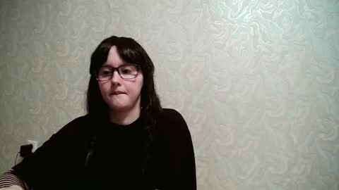 Amomira honeyx online show from December 3, 2025, 1:09 pm