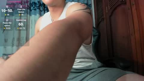 Snapshot of amon__ashford chatting on May 10, 2026, 2:28 am amon__ashford online show from May 10, 2026, 2:28 am