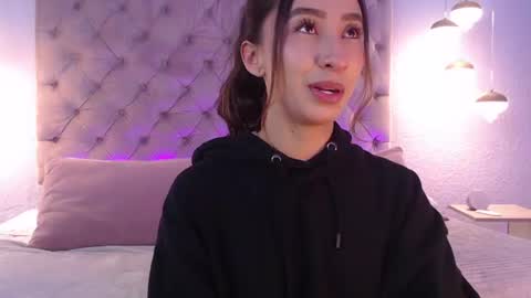 Snapshot of amonet_x chatting on July 13, 2026, 8:39 am Sophi online show from July 13, 2026, 8:39 am