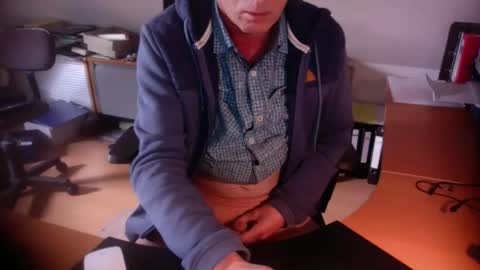 Amor2200 online show from October 13, 2025, 8:58 am