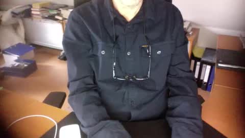 Amor2200 online show from November 10, 2025, 8:57 am