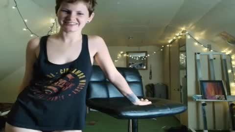 Snapshot of amoramystic chatting on October 18, 2025, 4:04 am Amora Mystic online show from October 18, 2025, 4:04 am