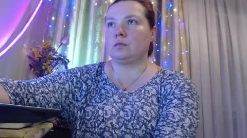 Snapshot of amorelara chatting on June 5, 2026, 12:22 pm amorelara online show from June 5, 2026, 12:22 pm