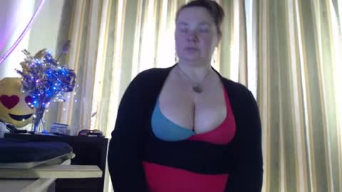 Snapshot of amorelara chatting on June 15, 2026, 5:31 am amorelara online show from June 15, 2026, 5:31 am